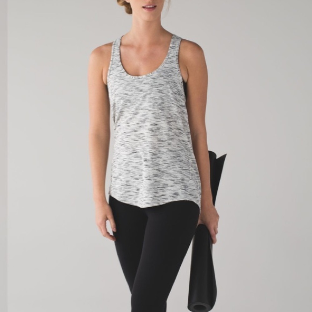 Lululemon Salute the Sun Singlet II Size 6 Tiger Space Dye White Black Yoga Tank